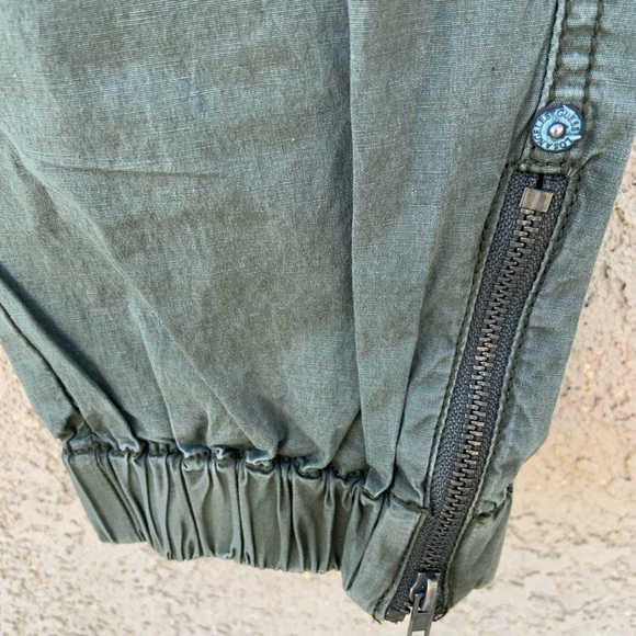 NWT Guess Olive Green Cargo Jogger Pant - Picture 5 of 9
